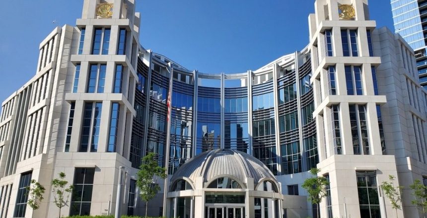 Armed man shot and killed by security at Nashville Federal Courthouse