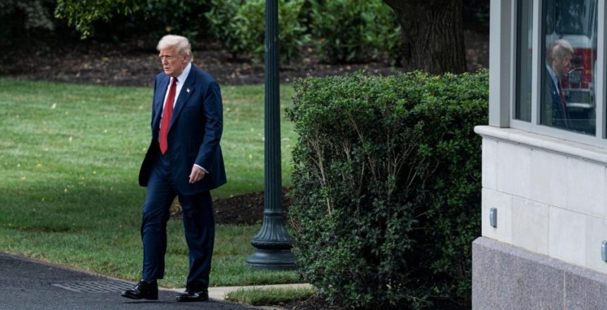 Pres. Trump meets with GOP senators after canceling plans to sign bipartisan housing bill