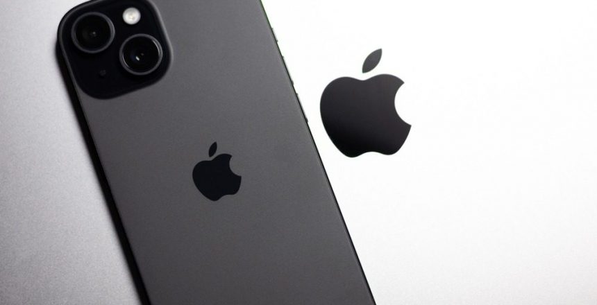 Apple introduces foldable ‘iPhone Duo’ featuring dual-screen design
