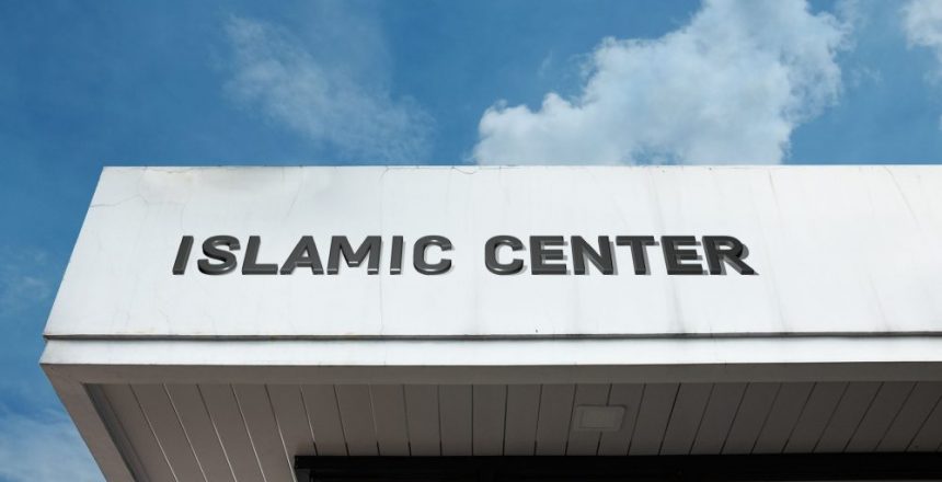 San Diego mosque shooting leaves five dead, including two suspected gunmen
