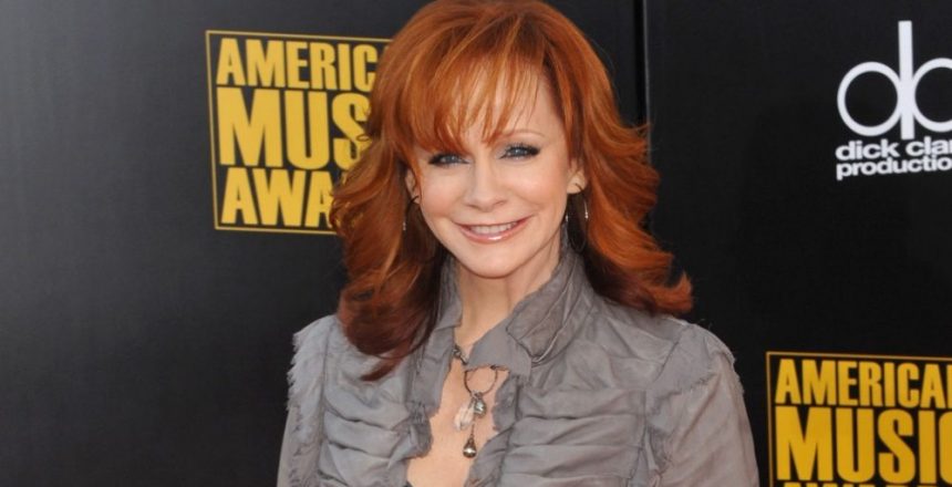 Reba McEntire sitcom ‘Happy’s Place’ officially renewed for Season 3 on NBC
